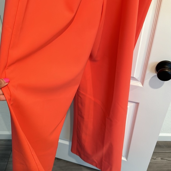 New jumpsuits - Picture 6 of 7